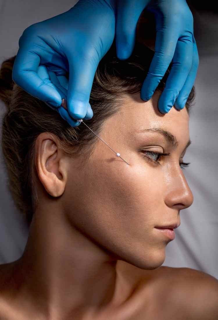 What aesthetic surgeries are offered at Doctor Zen Clinic in Istanbul?