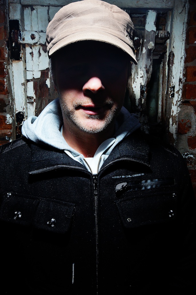 Listen to Andrew Weatherall's remix of The Emperor Machine's 'Like A Machine'