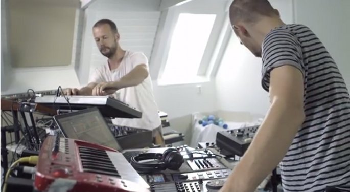 Watch a gorgeous 23-minute live jam by Swedish group Minilogue