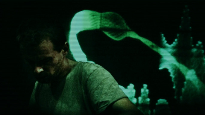 PREMIERE: WATCH CLARK’S VIDEO FOR ‘SUPERSCOPE’, PRODUCED BY VINCENT ADOXO WITH AN OSCILLOSCOPE