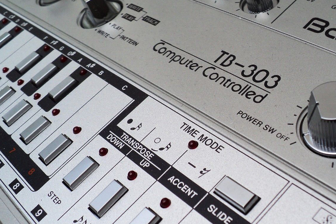 Acid Machine lets you make acid house in your browser