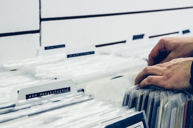 UK charts body launches first official vinyl charts