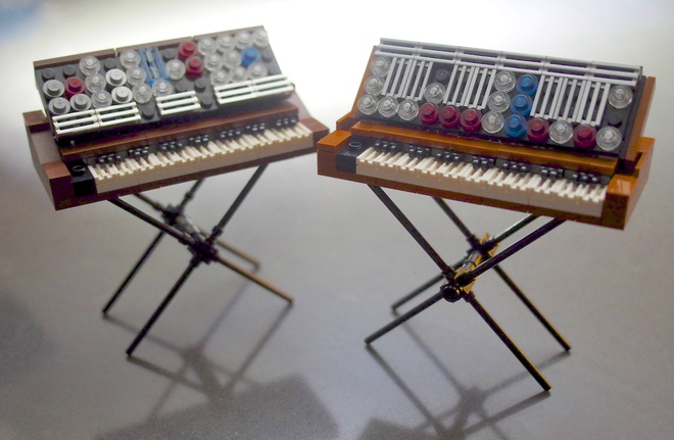 Help make this Minimoog Lego set a reality