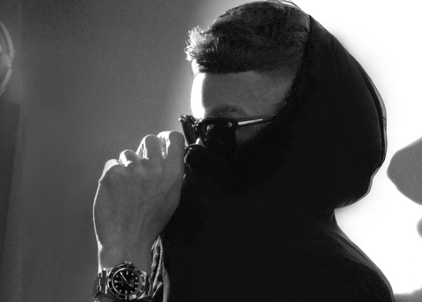 Zomby and Rezzett team up on washed out jungle track 'SDYF'
