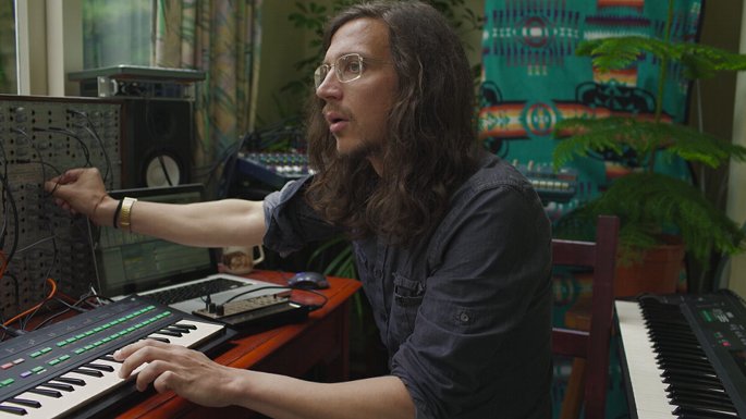 Download a new free sample pack from Legowelt