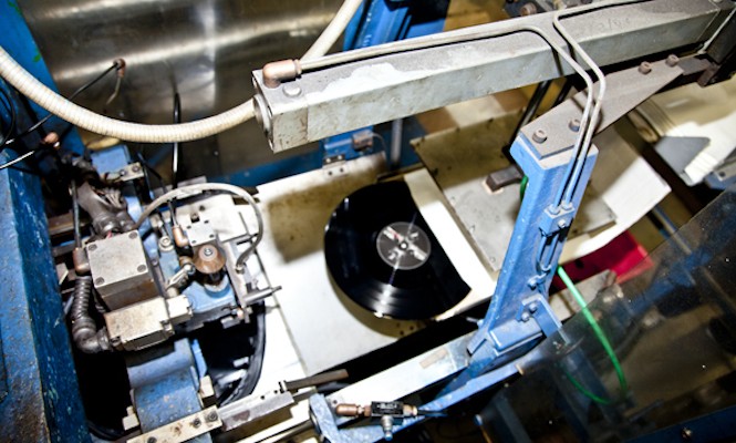 Brand new vinyl record pressing machines enter the market
