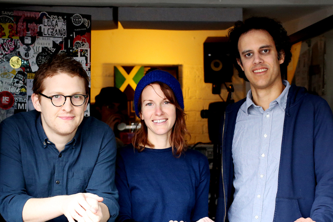 Listen to Floating Points, Four Tet and Kaitlyn Aurelia Smith on NTS Radio