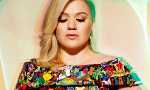 Kelly Clarkson: “I was blackmailed into working with Dr. Luke”