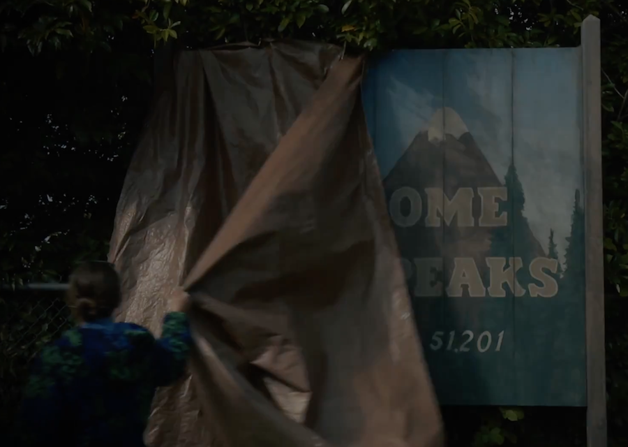 Twin Peaks actors discuss upcoming return in behind-the-scenes teaser