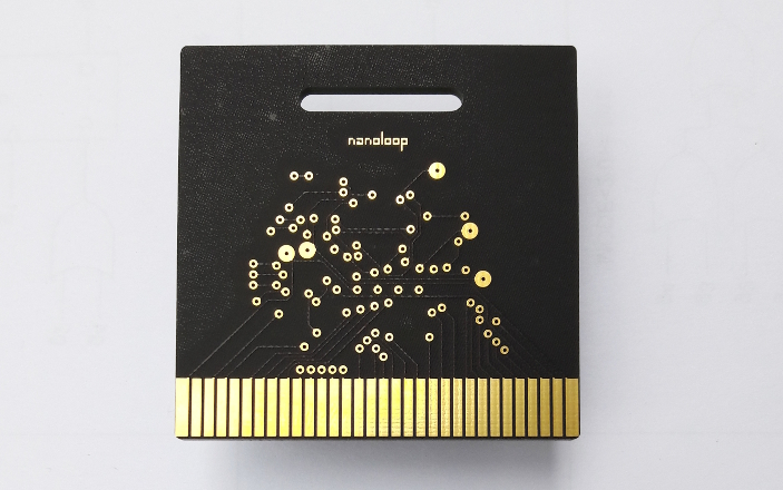 This cartridge turns your old Game Boy into an analog mono synth