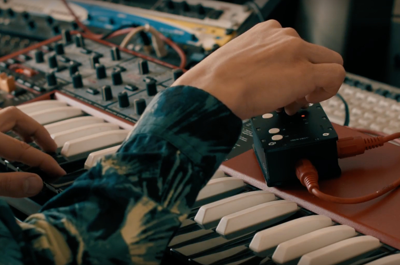 This MIDI device controls 16 functions from just one knob