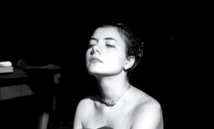 Minimal Wave boss Veronica Vasicka announces debut EP From Here