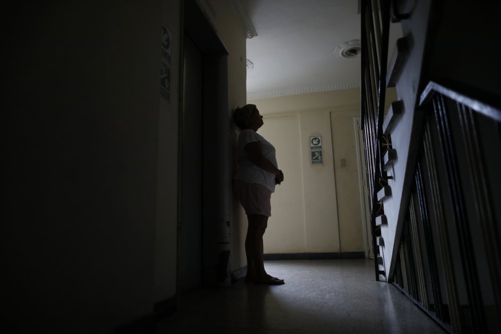 In prized Venezuelan building, a long wait for light | FACTSWANTED In prized Venezuelan building, a long wait for light | FACTSWANTED