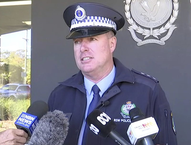 Police stop 4 kids who drove SUV 600 miles down Aussie coast | FACTSWANTED Police stop 4 kids who drove SUV 600 miles down Aussie coast | FACTSWANTED