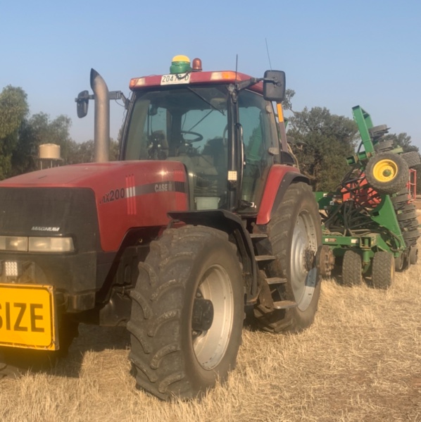 case mx magnum 200 Machinery & Equipment Tractors For Sale
