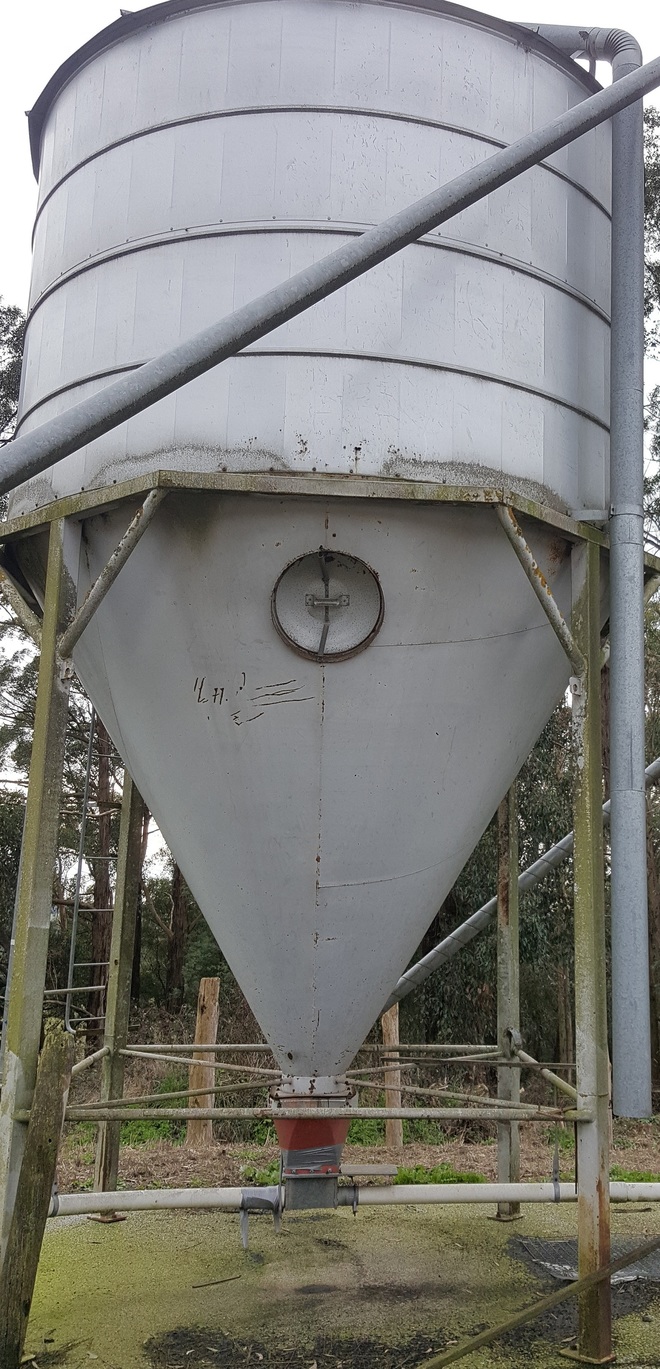 22 ton and 26 ton Nelson Silos Machinery & Equipment Grain