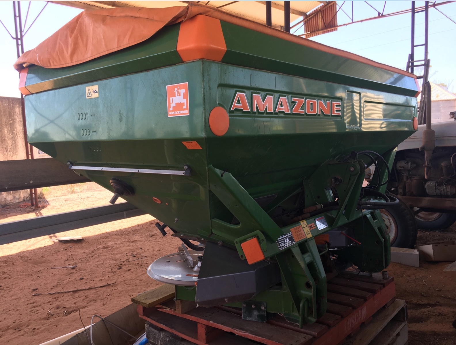 Amazone Spreader In Good Condition Machinery & Equipment