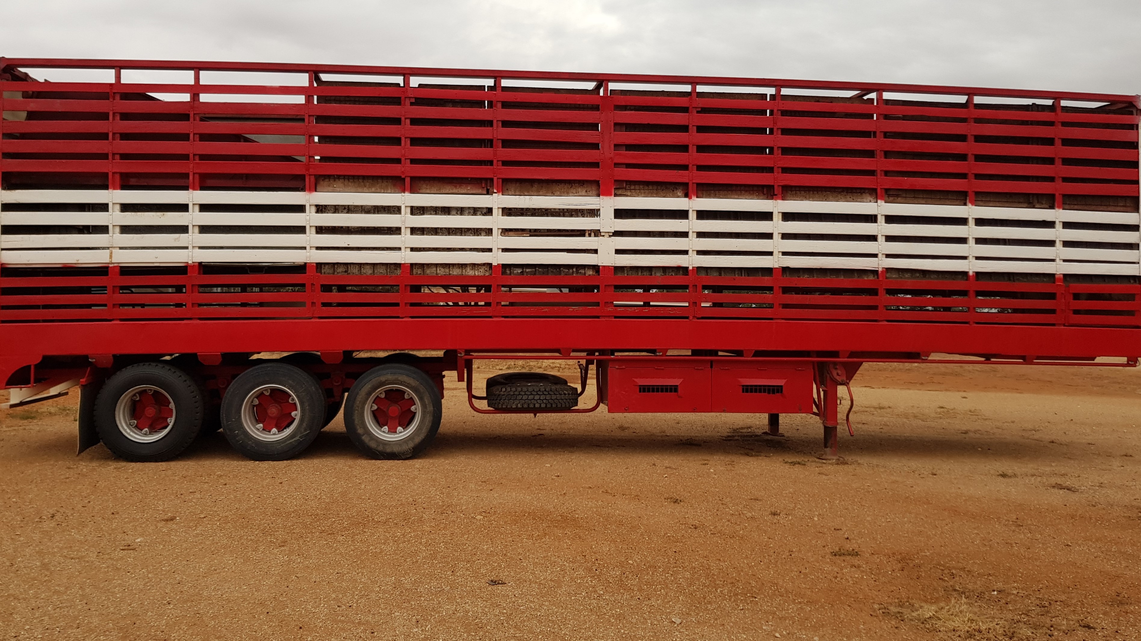 Stock Crate 41 ft Trucks & Trailers Stock Crates and Bulk