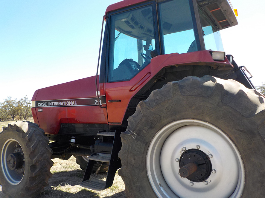 CASE IH Magnum 7110 Machinery Equipment Tractors For Sale case-ih-magnum-7110-machinery-equipment-tractors-for-sale