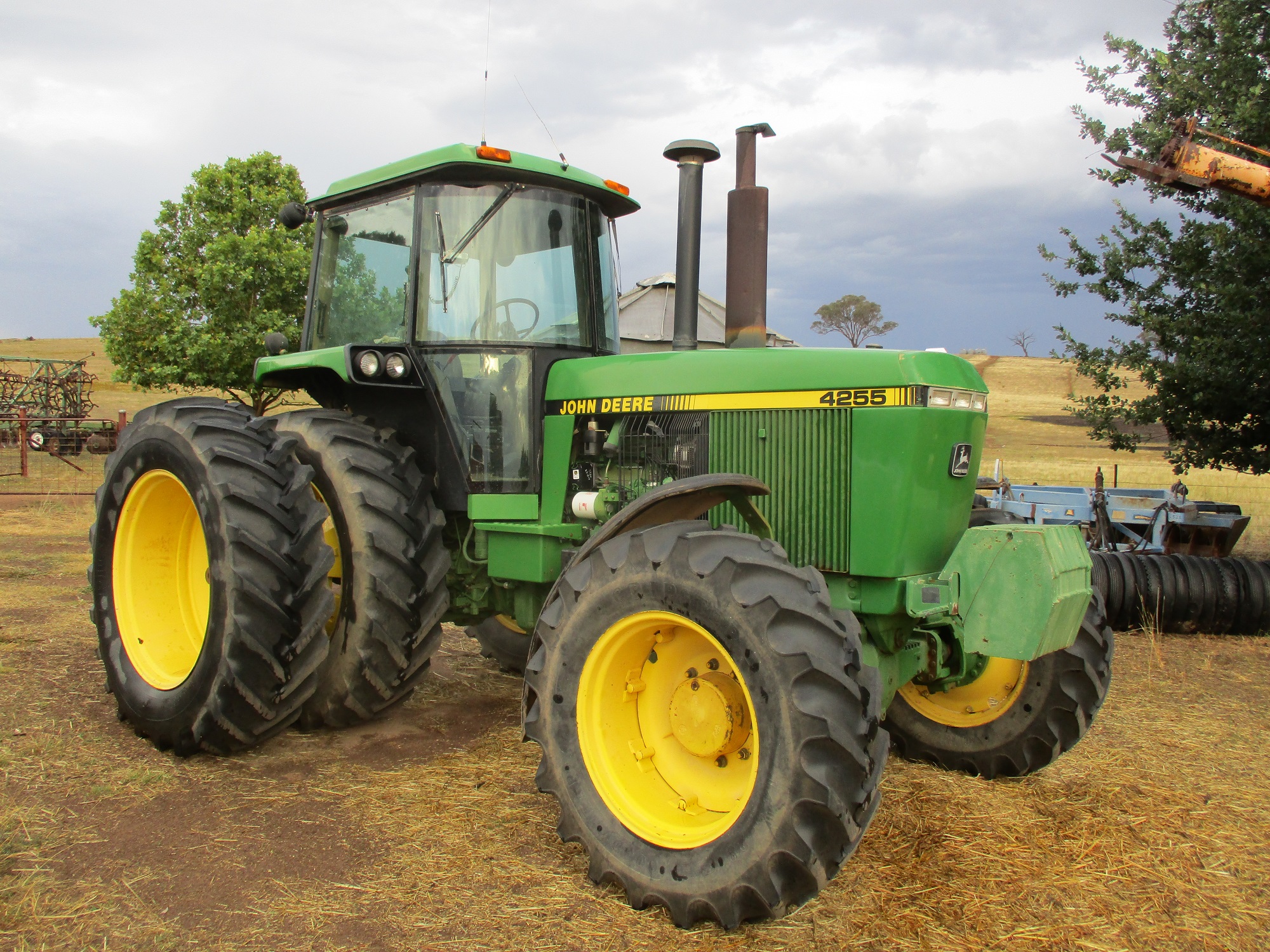 john-deere-4255-140hp-fwd-tractor-machinery-equipment