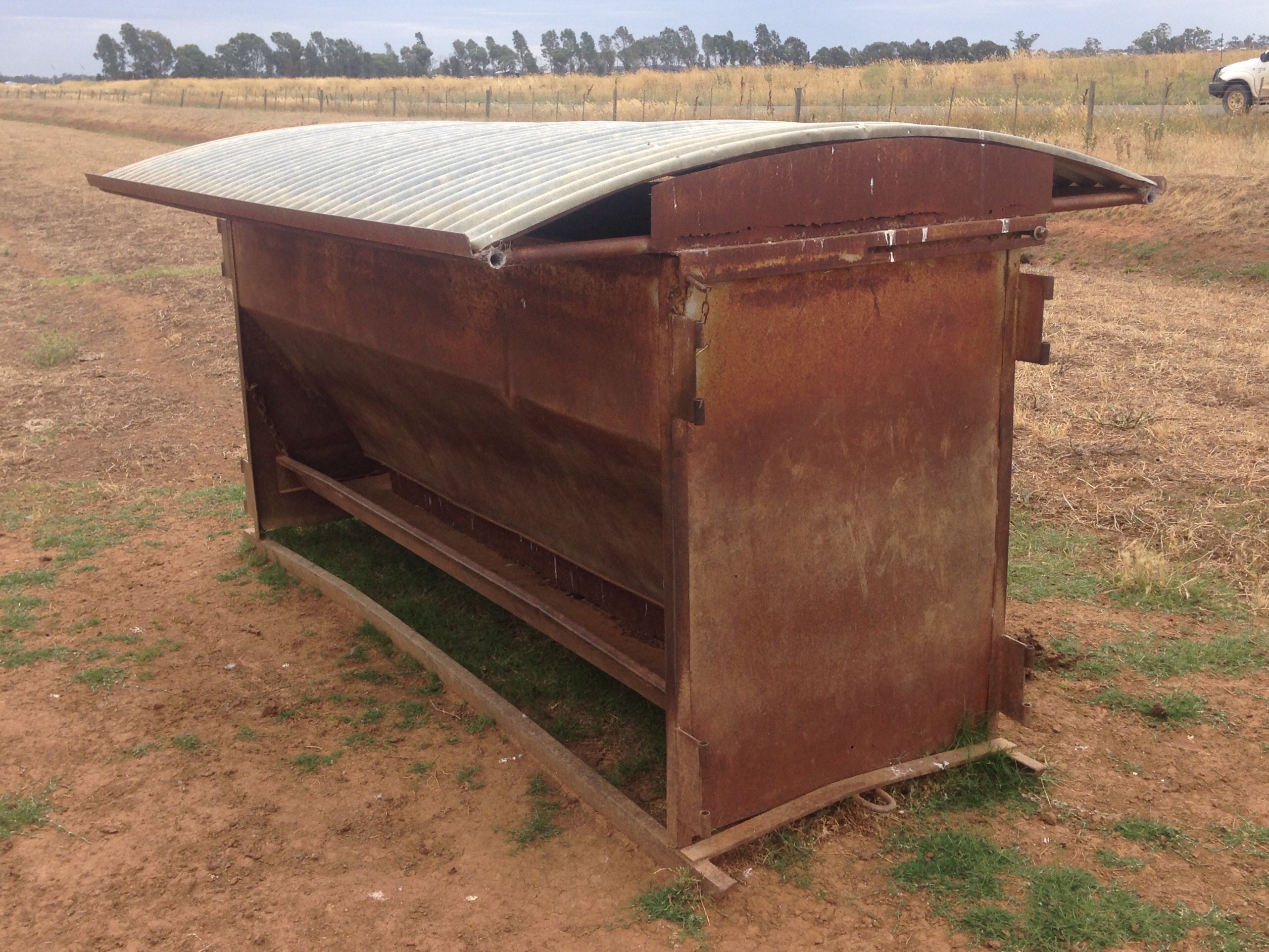 Cattle feeder Livestock Equipment Livestock Feeding Equipment