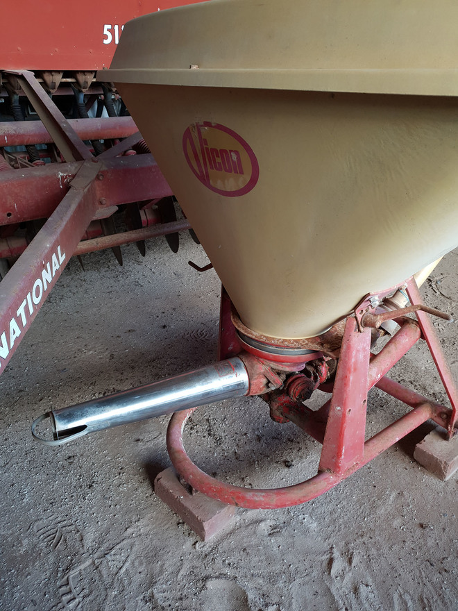 Vicon 3pl Pendulum Spreader Machinery & Equipment Spreaders