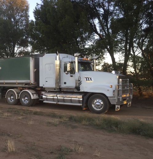 MACK SUPERLINER  2005 Trucks Trailers Prime Mover For MACK SUPERLINER  2005 Trucks Trailers Prime Mover For