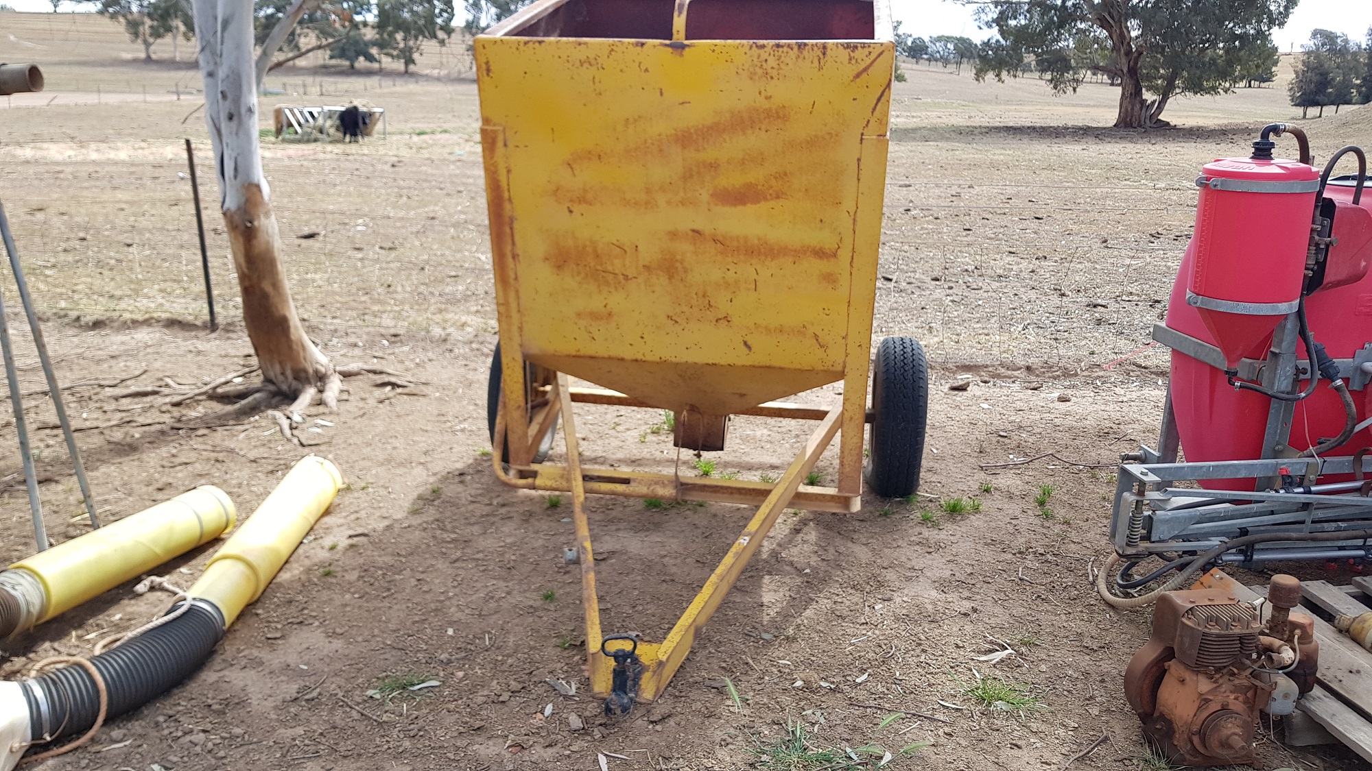 1 Tonne Feedout Bin Livestock Equipment Livestock Feeding