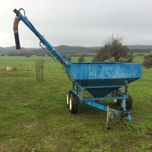 Grain Feeder Trailer W Auger Machinery Amp Equipment Groupers