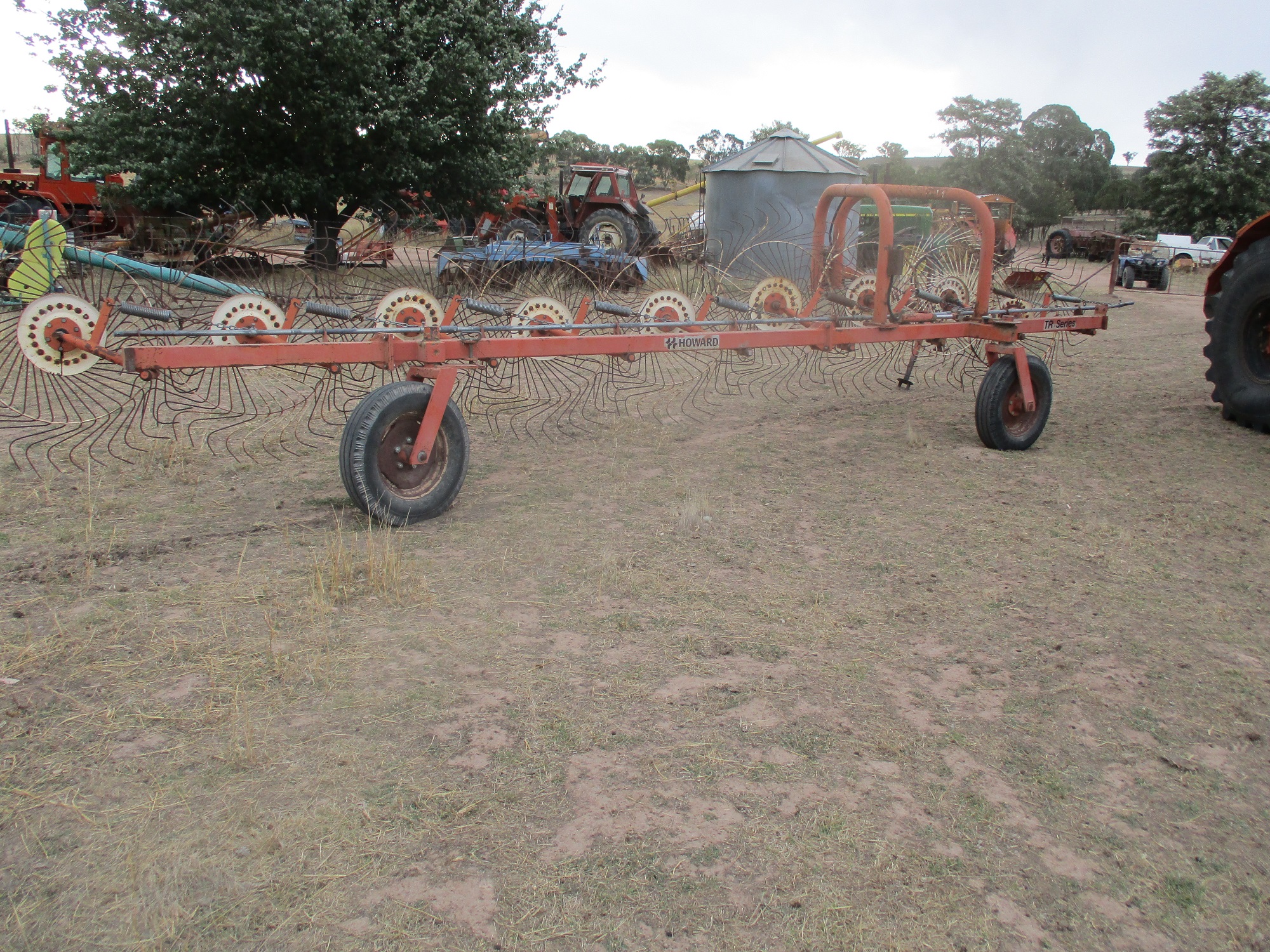 Howard 9 wheel inline Hay Rake Machinery & Equipment Hay