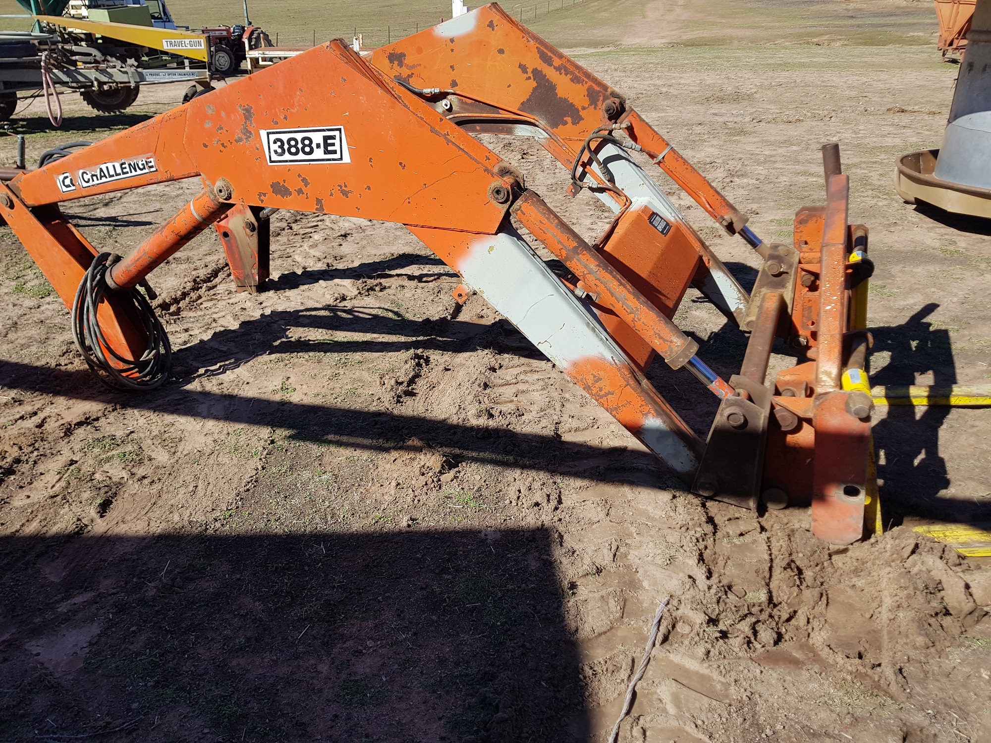 Challenge Front End Loader 388.e Machinery & Equipment