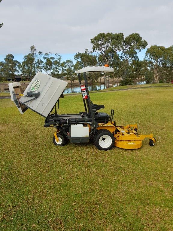 Walker 21d High Dump Mower Machinery & Equipment Lawnmowers