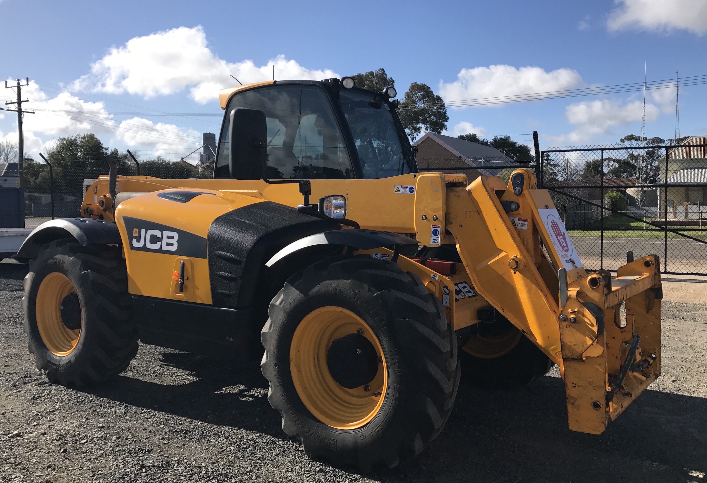 2015 JCB 531 70 Agri Telehandler Machinery Equipment 2015-jcb-531-70-agri-telehandler-machinery-equipment
