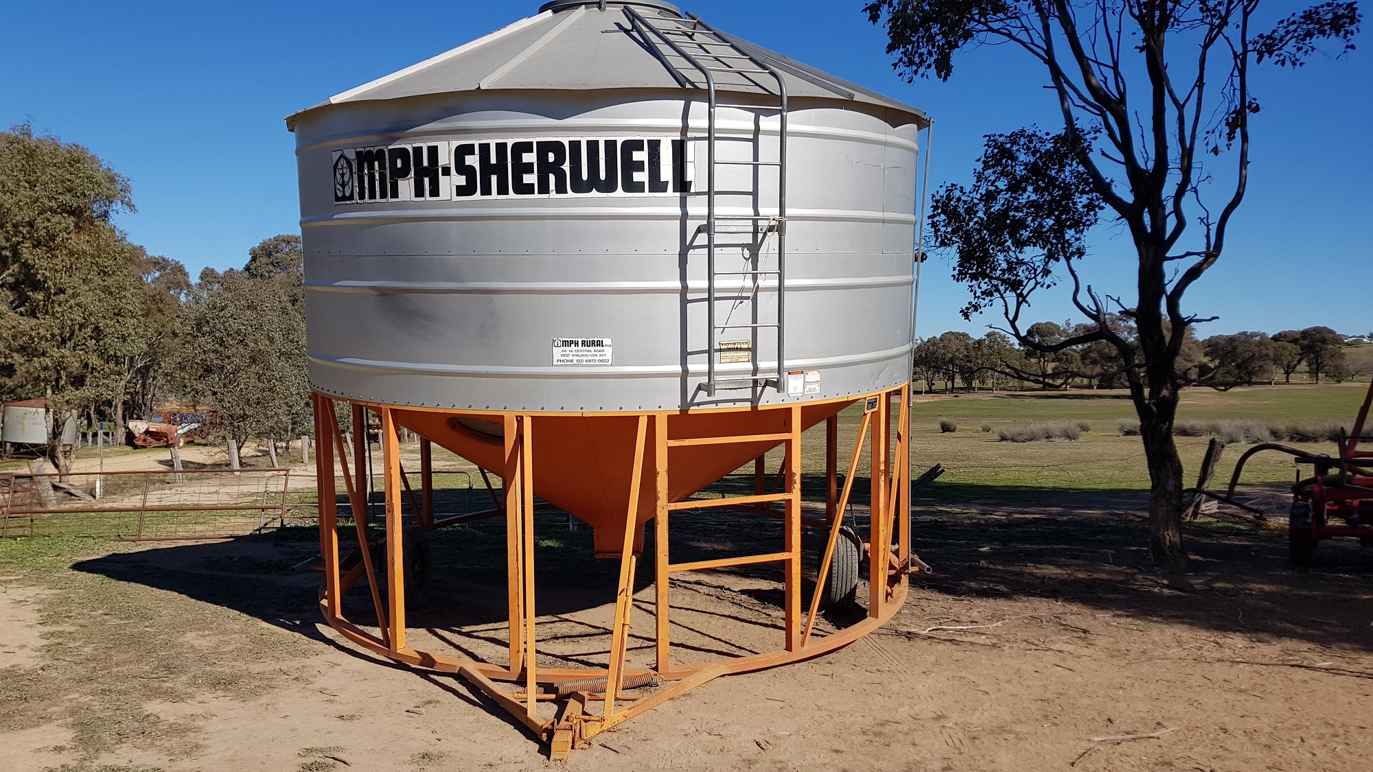 Sherwell 28 m/t Field Bin Machinery & Equipment Field Bins