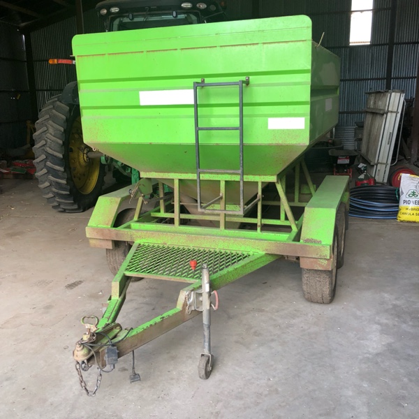 Sheep Grain Feeder Livestock Equipment Livestock Feeding