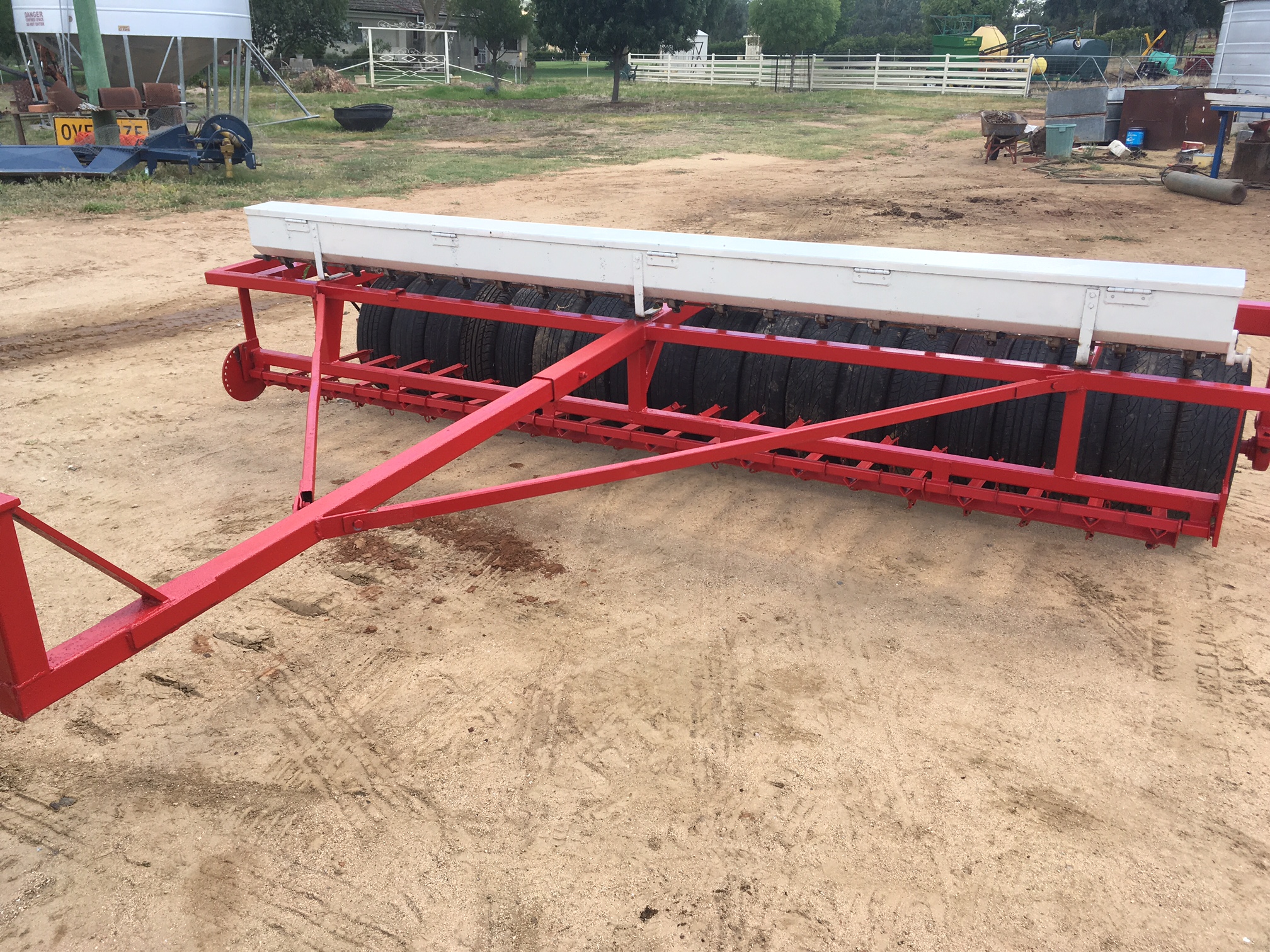 20 Row Trailing Band Seeder with Press Wheels. In good Condition.