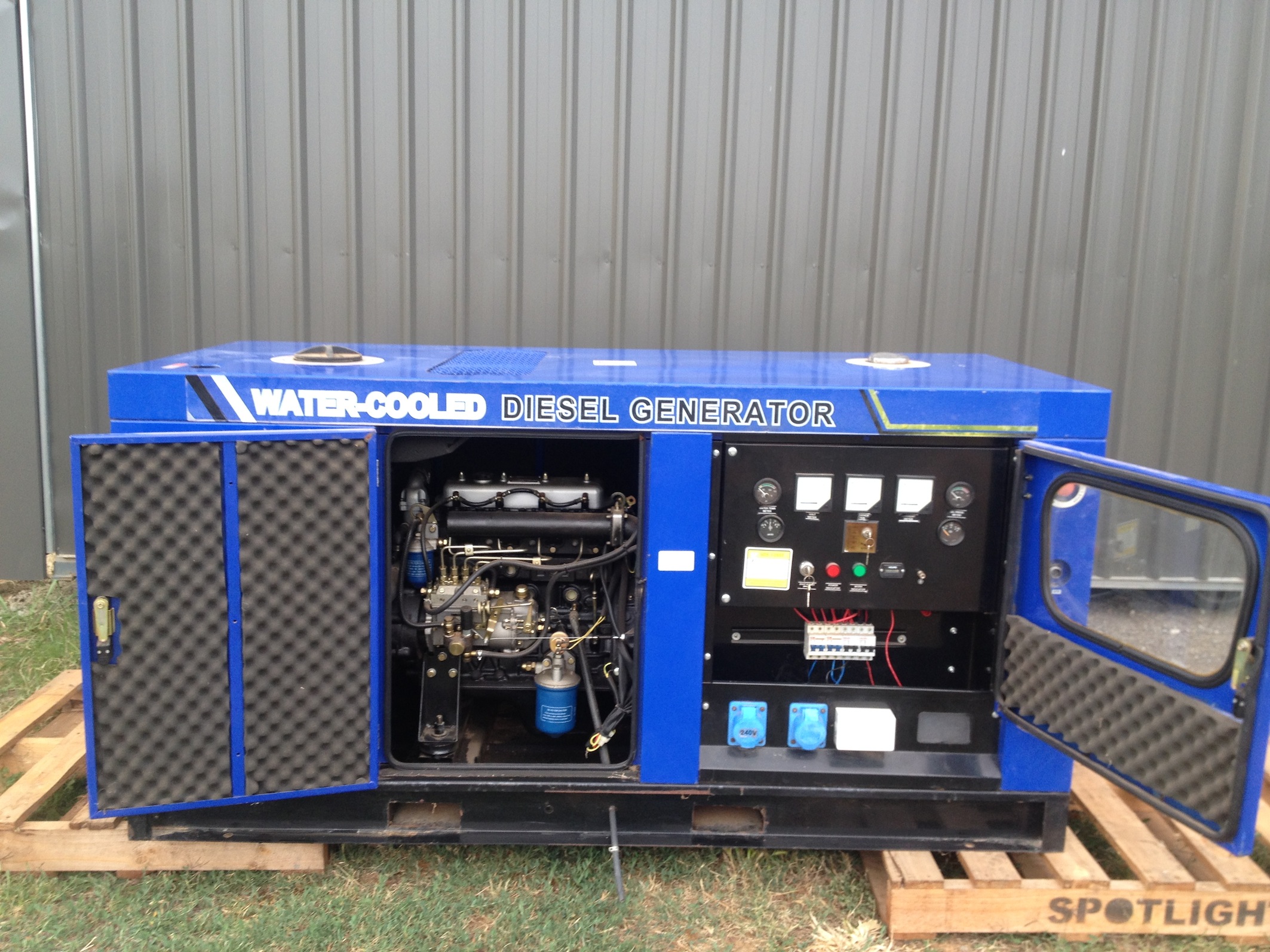WaterCooling Diesel Generator 15KVA Machinery & Equipment