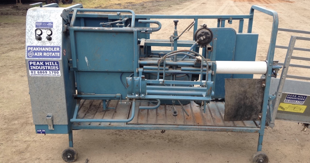 Peak Hill Sheep Handler Livestock Equipment Sheep Handlers For