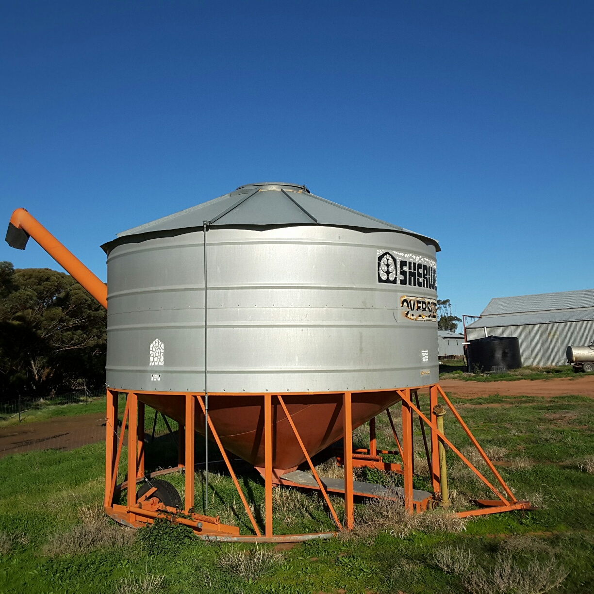 28mt Sherwell Field Bin Machinery & Equipment Field Bins