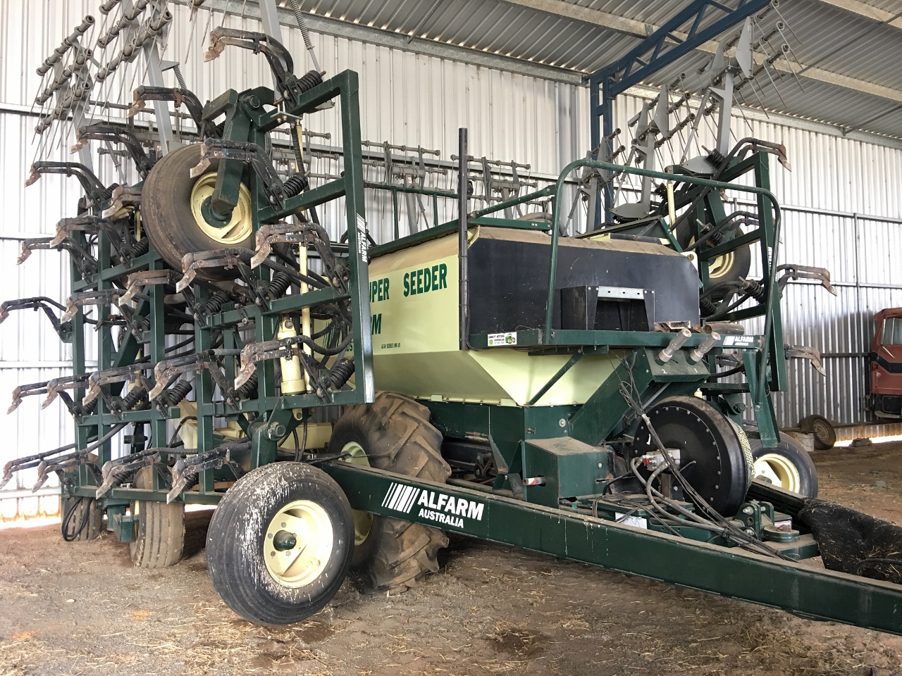 ALFARM 5 ROW AIR SEEDER Machinery & Equipment Tillage and