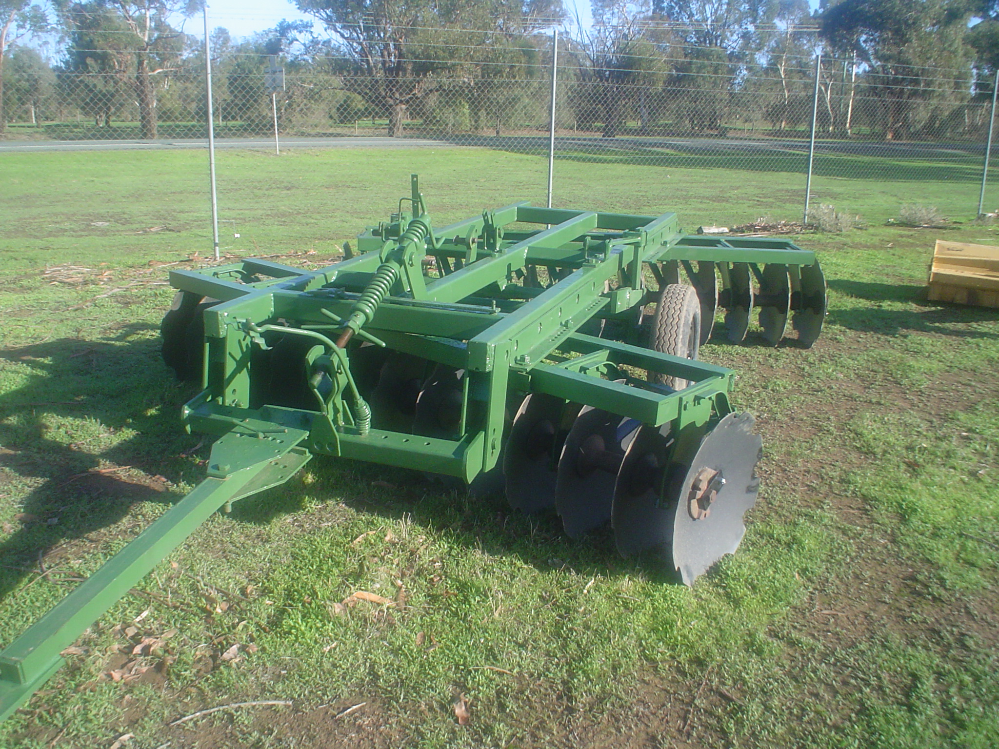 Shearer 28 plate offset disc Machinery & Equipment Tillage