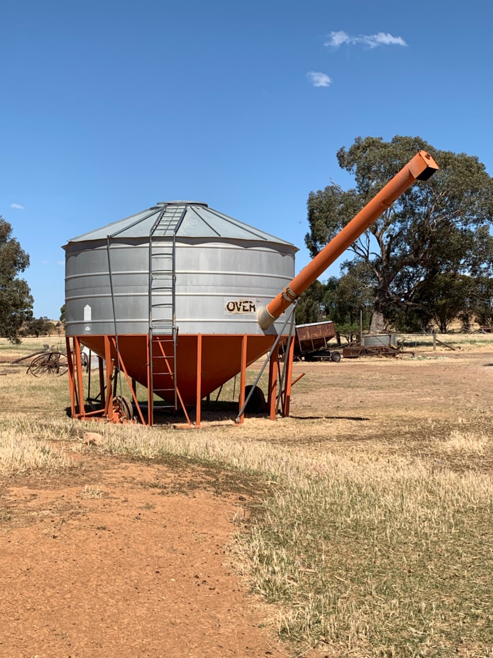 Sherwell field bin Machinery & Equipment Field Bins Wanted