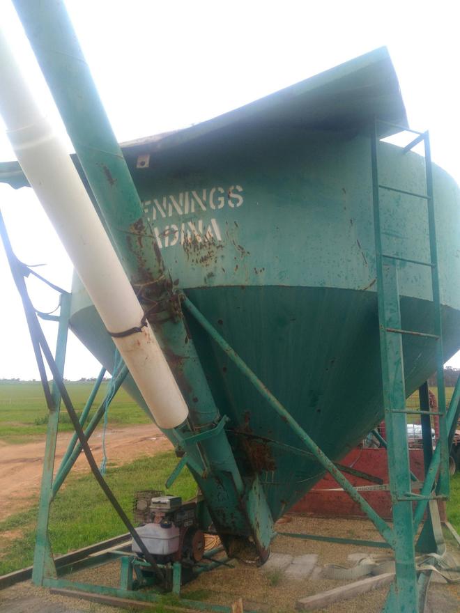 VENNINGS 5 TON Grouper Bin For Sale Machinery & Equipment