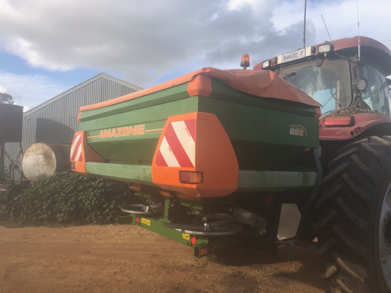 Amazone 1501 2000Ltr Spreader Machinery & Equipment