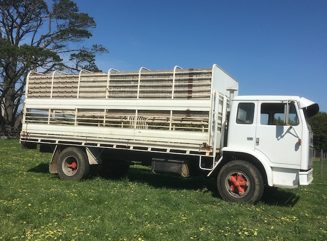 International Acco 1700 Tray Truck Trucks Trailers Farm International Acco 1700 Tray Truck Trucks Trailers Farm