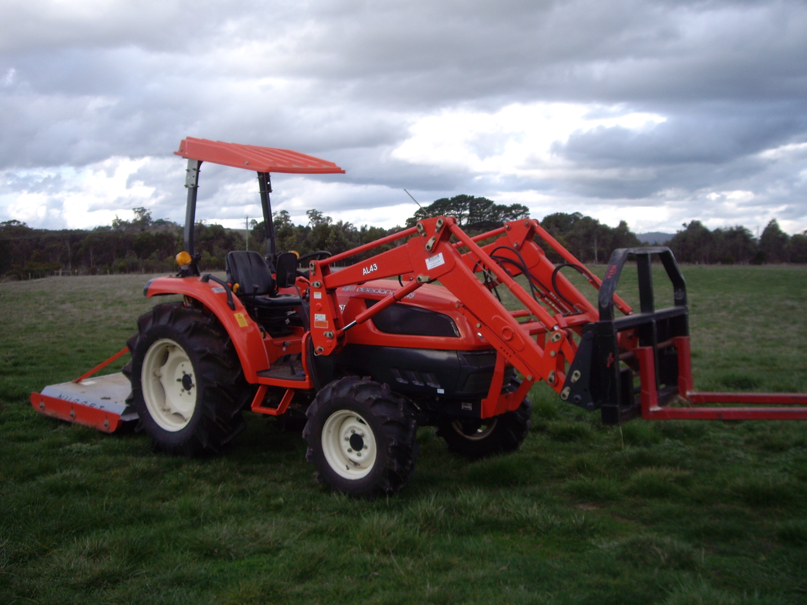 Kioti Daedong EX45 Hydrostatic Loader Tractor & Slasher