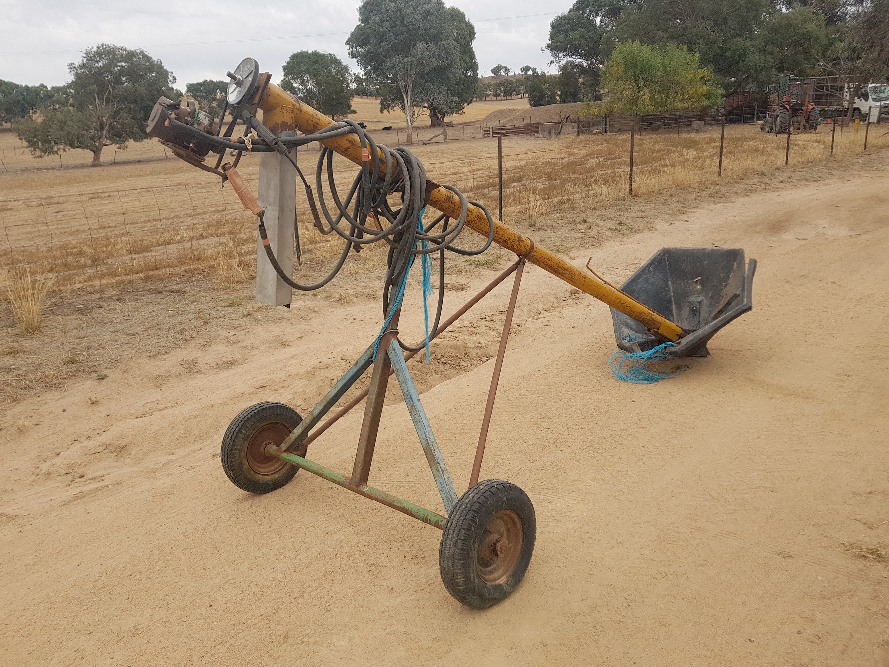 10 Ft x 3.5 Inch Pencil Auger Machinery & Equipment Augers