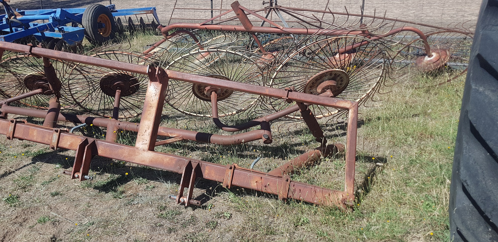 10 Wheel V Hay Rake 3PL Machinery & Equipment Hay and
