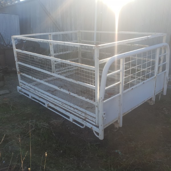 Ute stock crate Trucks & Trailers Stock Crates and Bulk