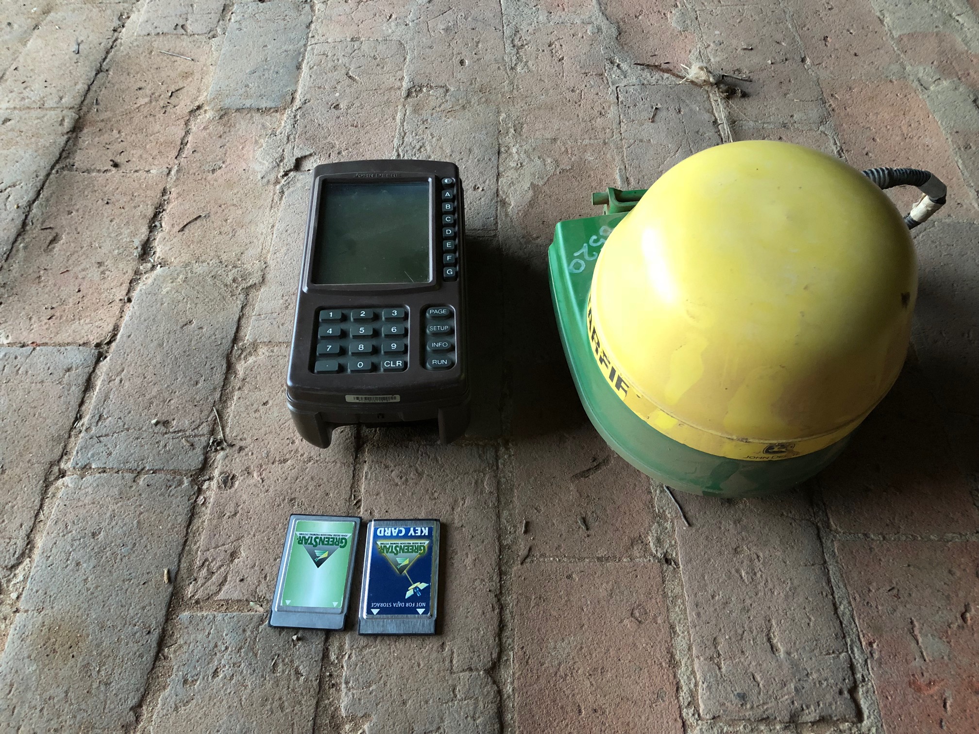 John Deere GPS Auotsteer Machinery & Equipment Machinery